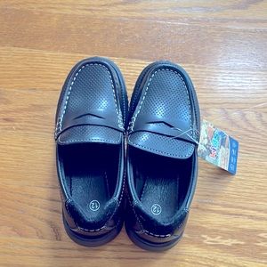 *NWT* Boys Dress Shoes Black Slip-on Penny Loafers in Size 12, Brand New